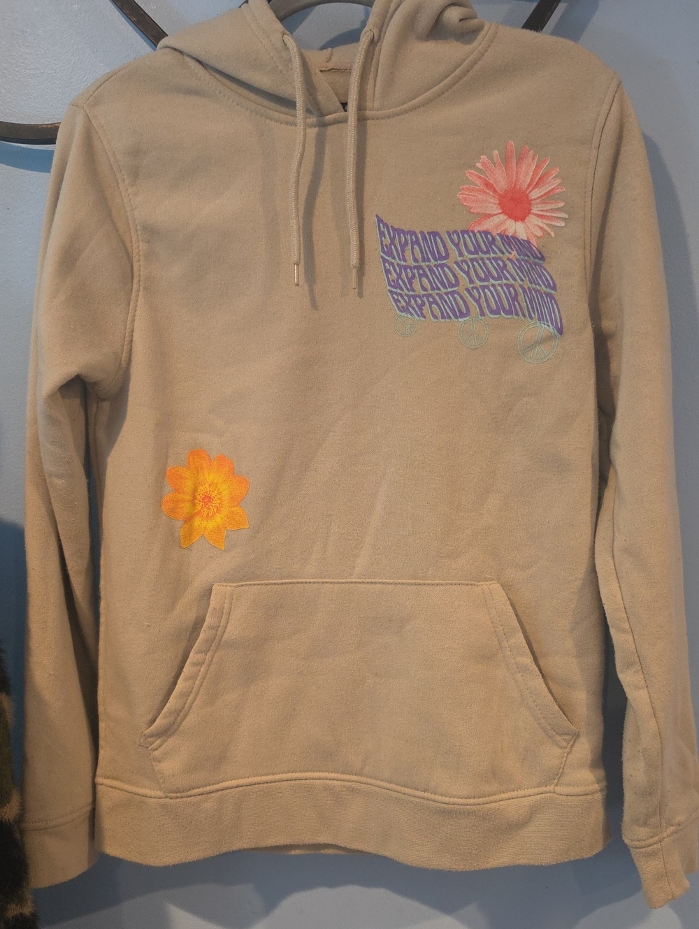 Brooklyn Cloth Beige Graphic Hoodie Size M